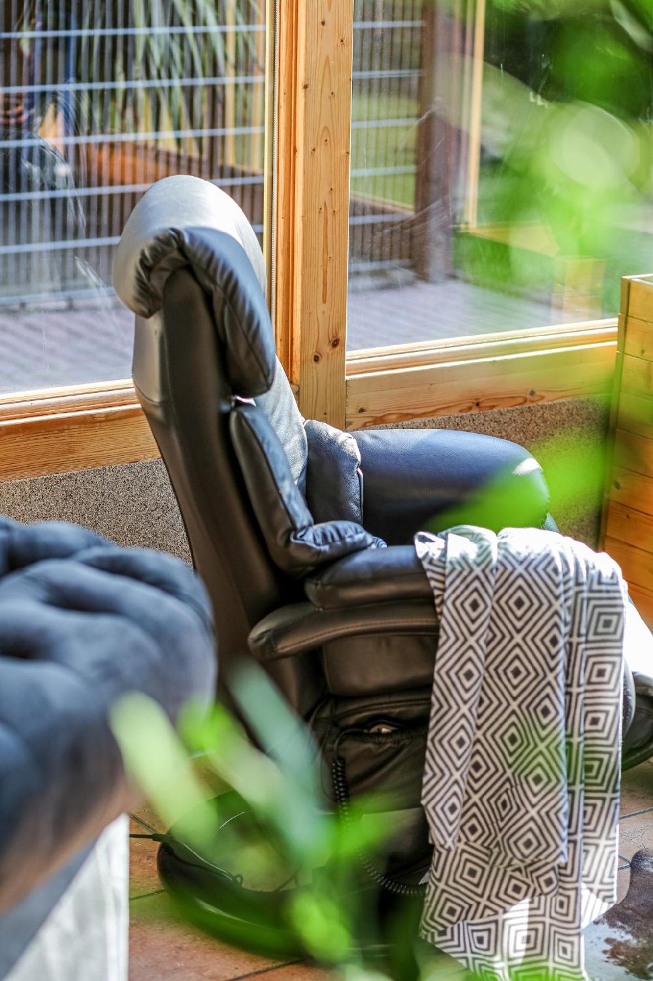 Wellnessparadies Mit Sauna Und Whirlpool Krakow am See Exterior foto