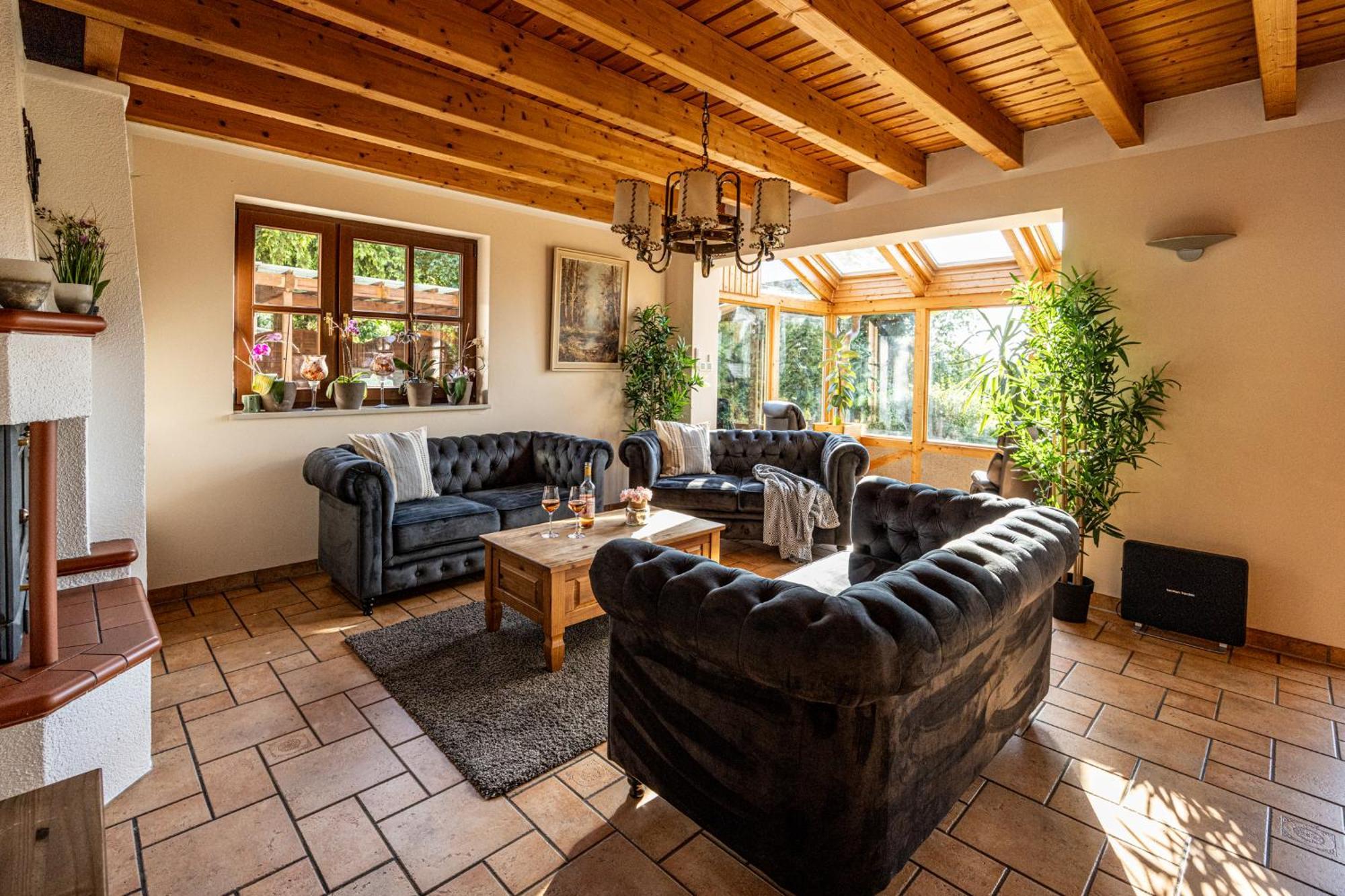 Wellnessparadies Mit Sauna Und Whirlpool Krakow am See Exterior foto